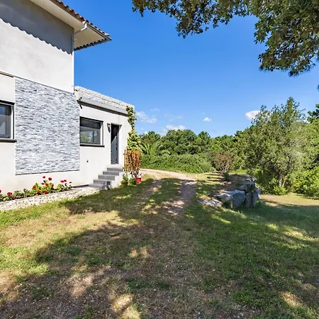 Paoli By Interhome Apartmán *